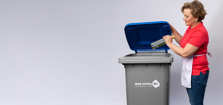 Ondernemer gooit glas weg in Glascontainer 240 liter MKB-afval